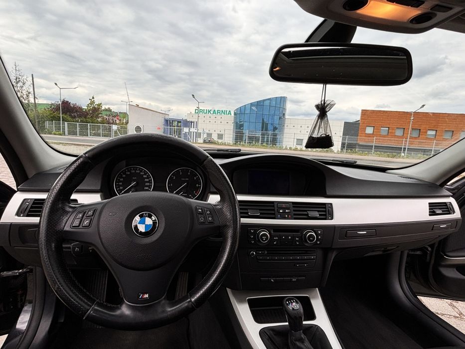 BMW  e91 2012 143km