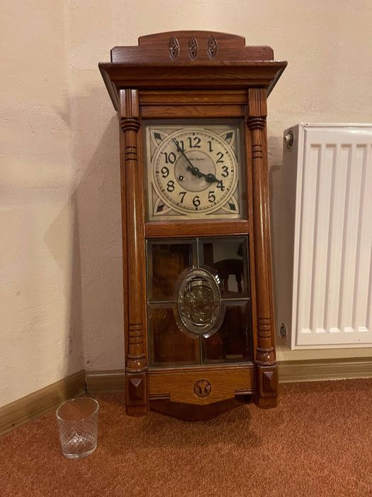 Настінний годинник / настенные часы