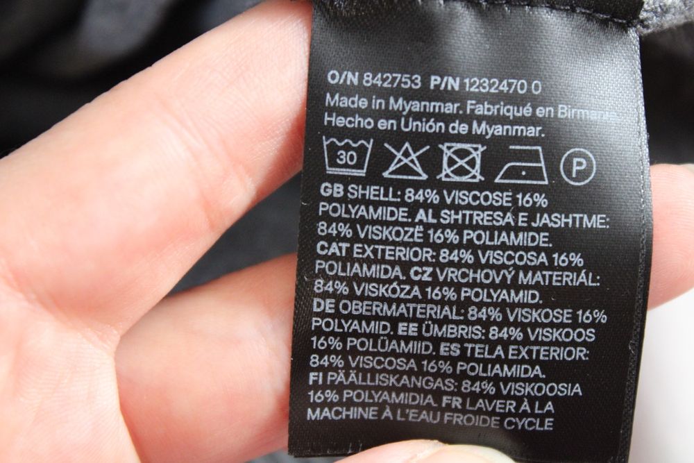 Krótki T-shirt damski