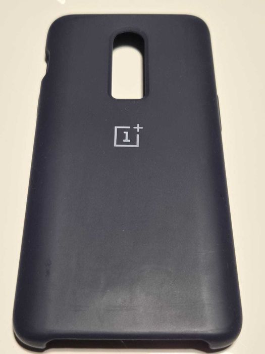 OnePlus 6 8/128 GB – super stan + akcesoria