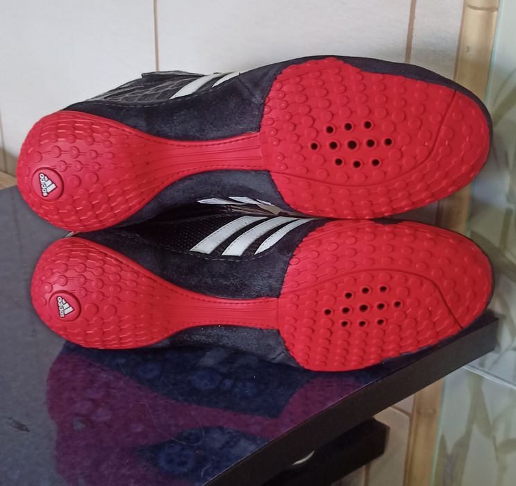 Adidas розвиваючі