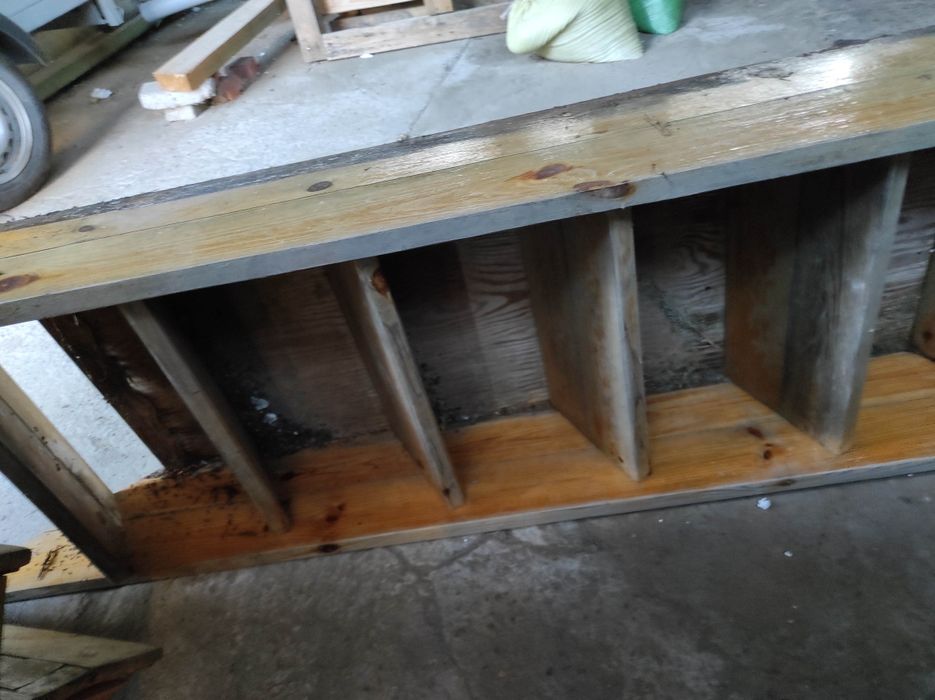 Schody drewniane na strych itp do renowacji