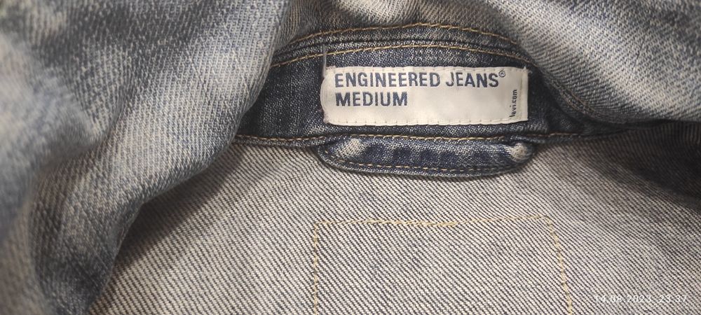 Продам джинсовий піджак Levi's