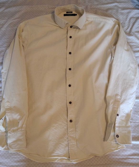 2 camisas Sacoor - amarela e padrão quadrados - exc. estado - tam. L