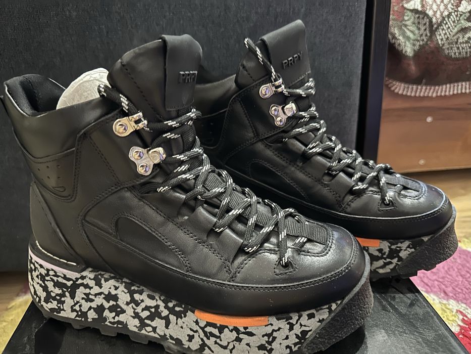 Продам  жіночі шкіряні хайтопи  Venta