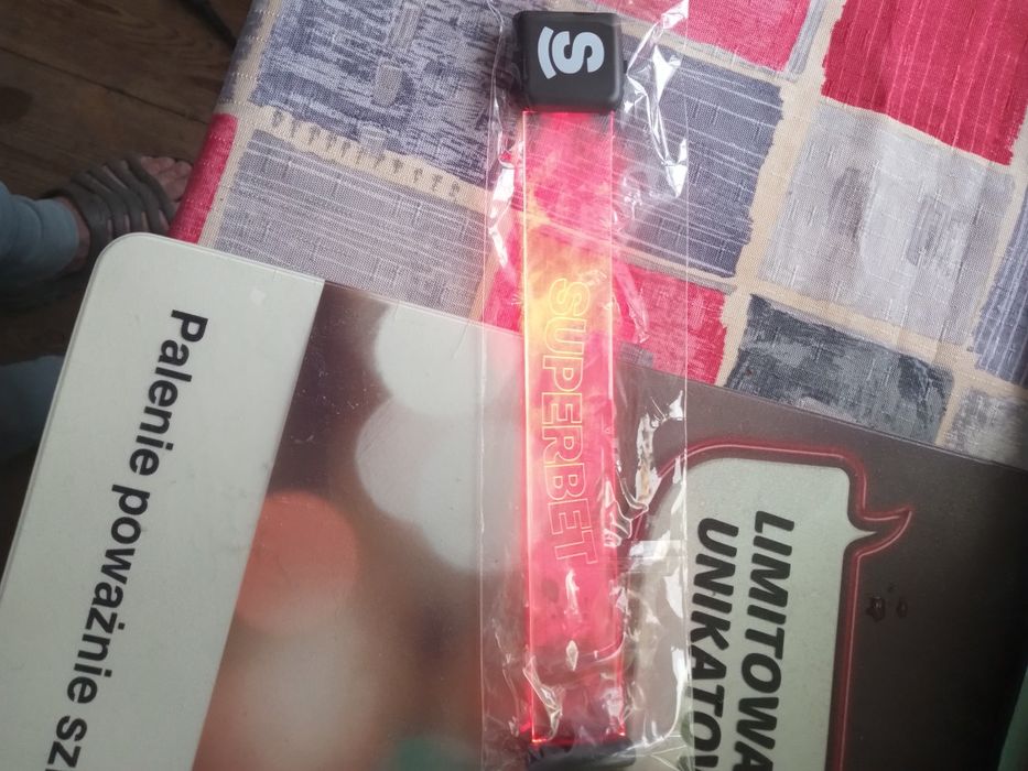 Opaska świecąca Superbet