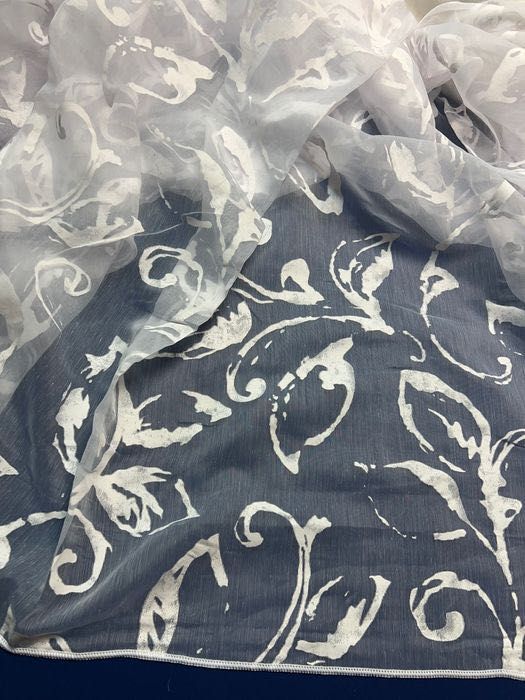 Firana/tkanina batyst biała z wzorem