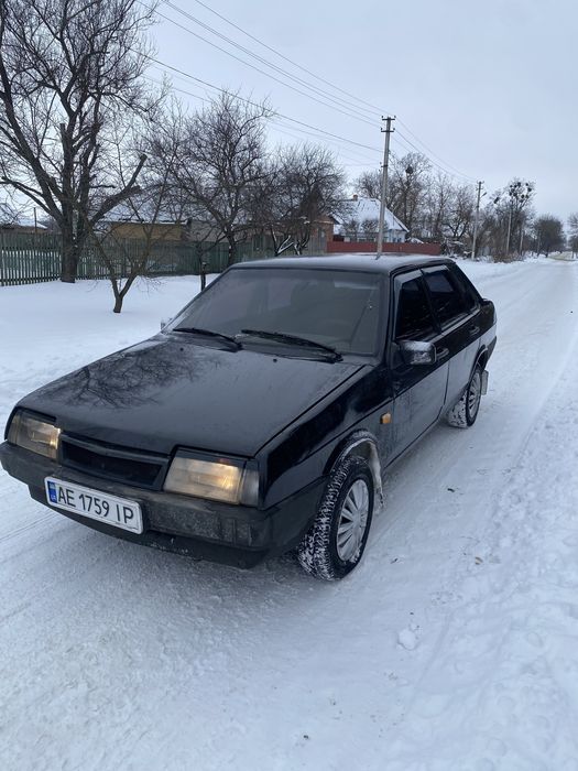 Продам ваз 21099 в хорошем состояние