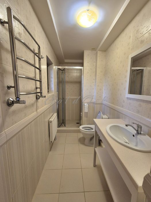 Оренда Будинку з басейном та сауною.Камін,Газ. Осокорки