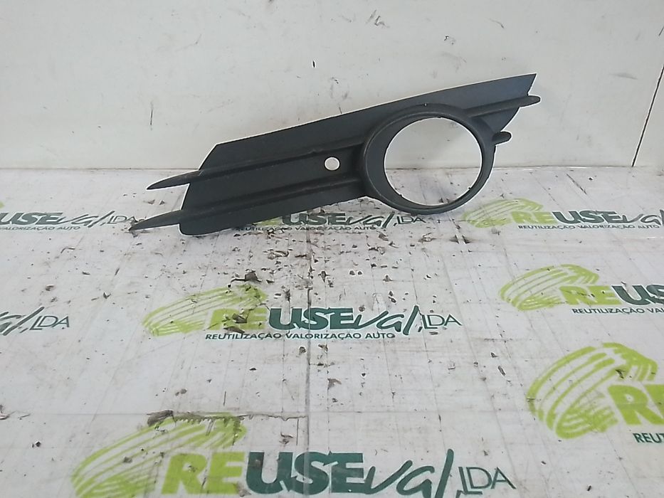 Grelha P/choques Fr Farol Nevoeiro Esq OPEL Corsa D