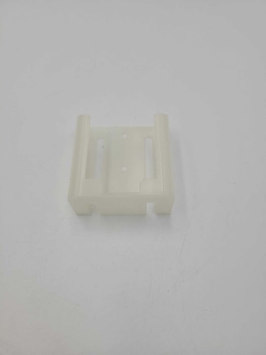 Uchwyt ścienny do pilota Sinclair