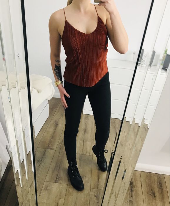 Plisowany top z podszewką na cienkich ramiączkach New Look 34 (XS)