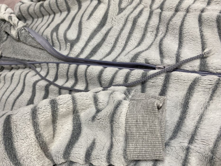 Кегурумі сіре полосате Barva