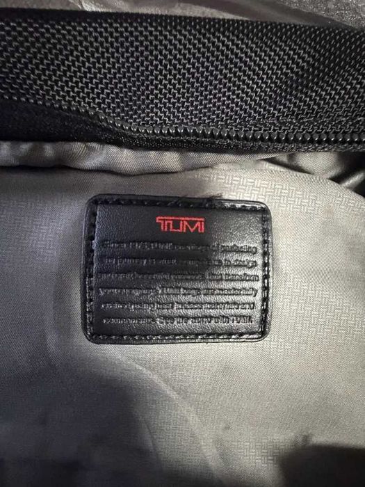Tumi Alpha 3 pleca/ nowy/ zmetkami