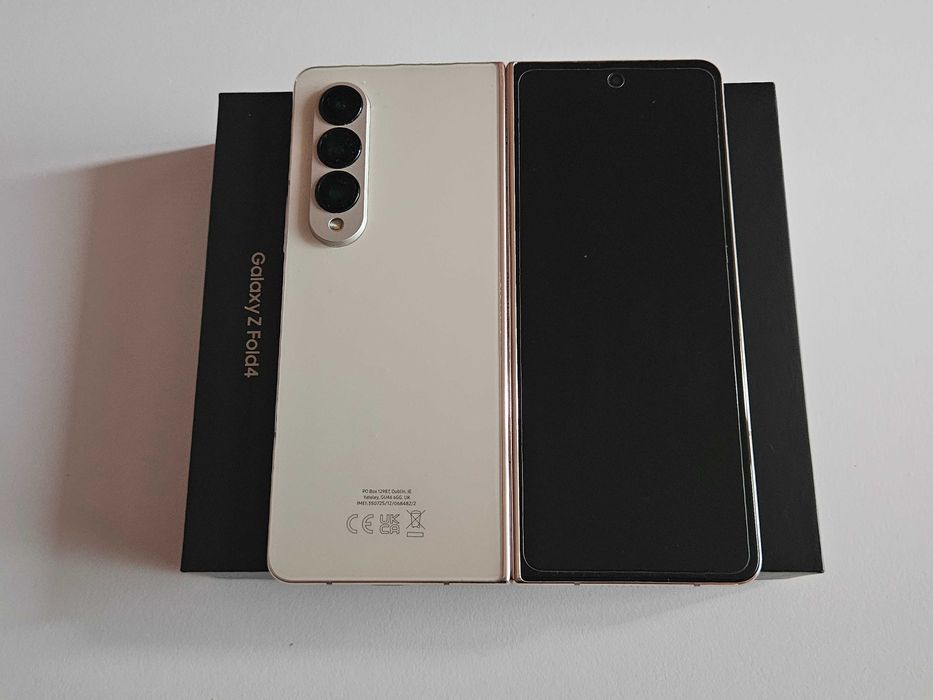 Telefon Samsung Galaxy Z Fold 4 5G Beżowy 12/512 GB