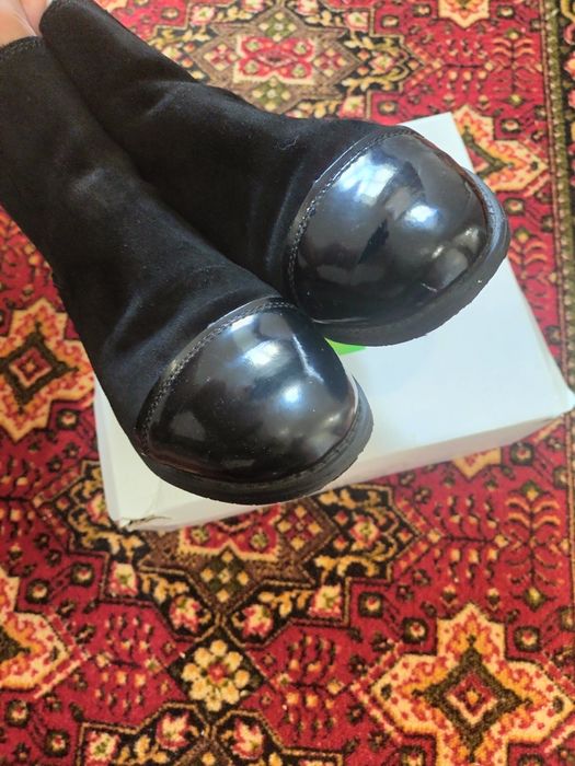 Полуботинки натуральная замша и лак . Р. 40-41