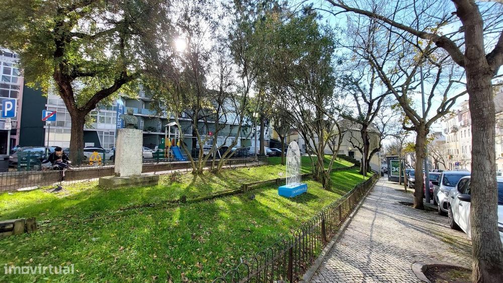 Apartamento T0 remodelado no Condomínio Pátio das Padeiras - Estrela