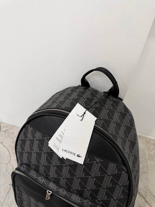 Рюкзак / Ранець від бренду Lacoste
