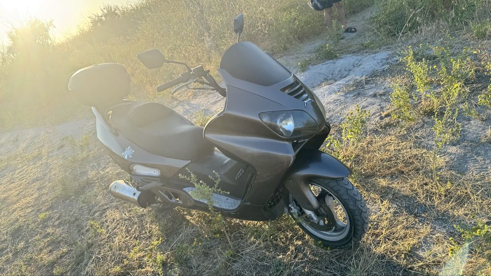 Скутер Вайпер 250 кубов