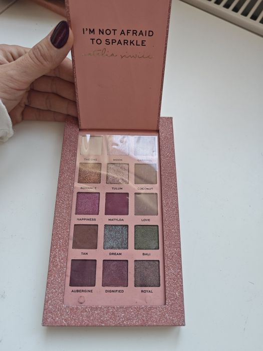 Cienie makeup revolution pro