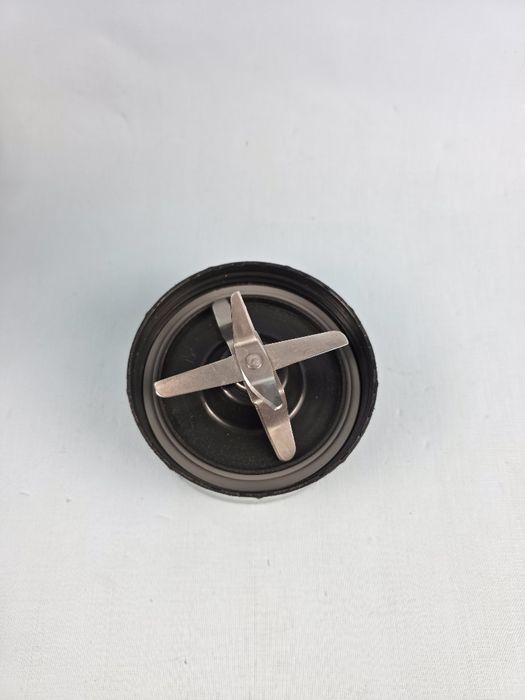 Blender kielichowy Eldom Bullefit BLN700