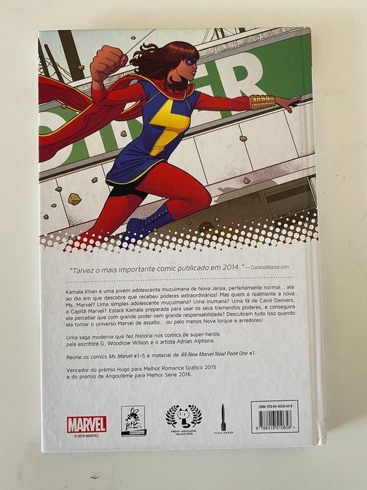 Livro Ms Marvel bd vol 1 e 2