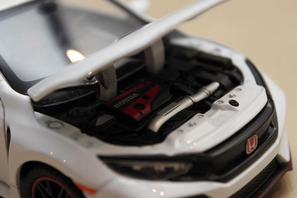 Model samochodu jak HONDA CIVIC TYPE-R X 10 1:32 światła dźwięk