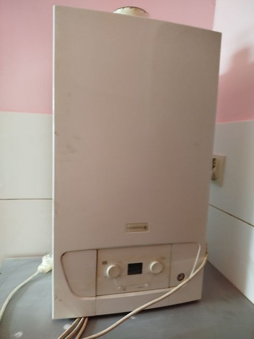 Kocioł piec gazowy  i grzejniki