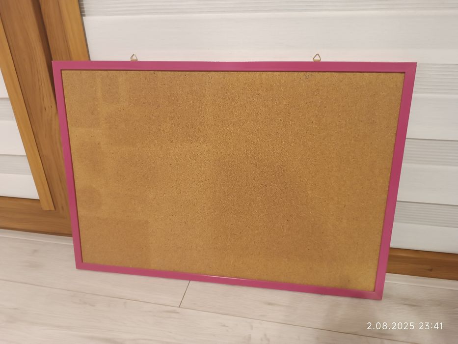Tablica korkowa różowa 60x40