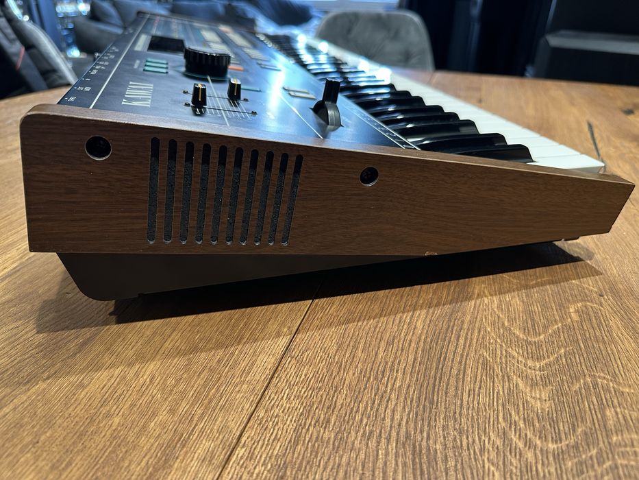 Syntezator Kawai SX-240