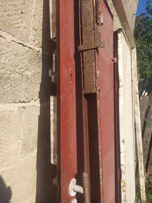 Brama z grubej stali