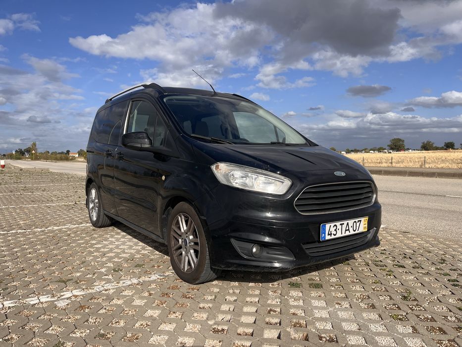Ford Tourneo Courier 1.5 tdci 5 lugares — photo 3