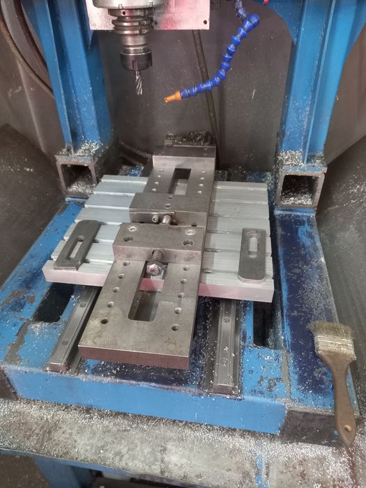 Frezarka do stalii CNC