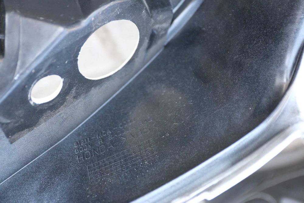 3414 Kufer prawy biały 01-10 Honda Goldwing GL 1800