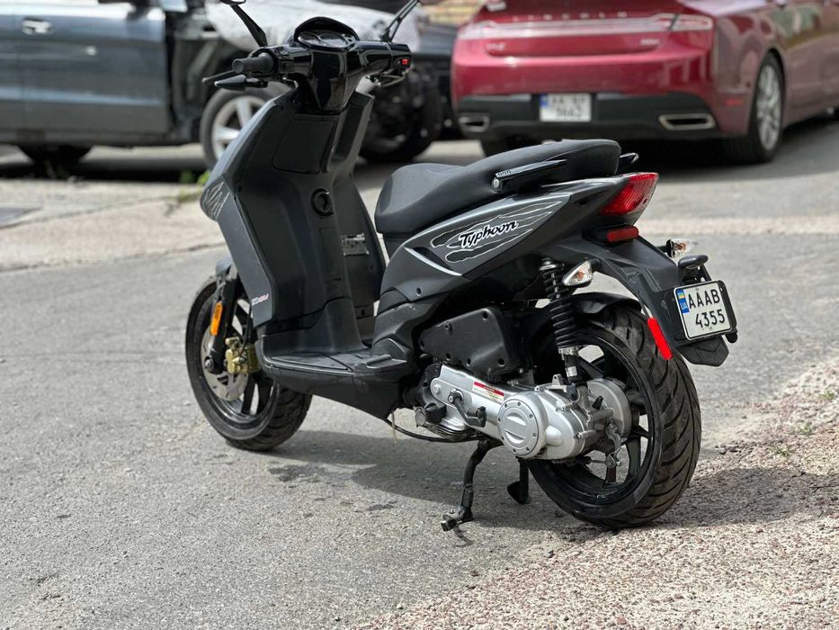 Продається скутер  Piaggio Typhoon 50 4T