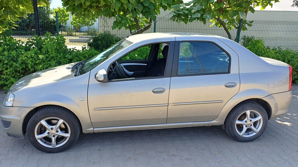 Samochód Dacia Logan