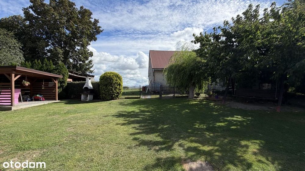Dom wolnostojący na dużej pięknej działce