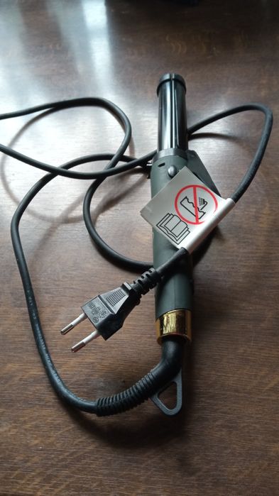 Prostownica, lokówka.