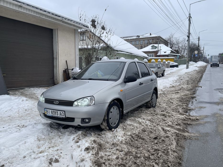 Автомобиль полностью ухоженный хорошем состоянии