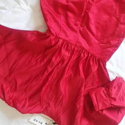 Vestido NOVO vermelho
