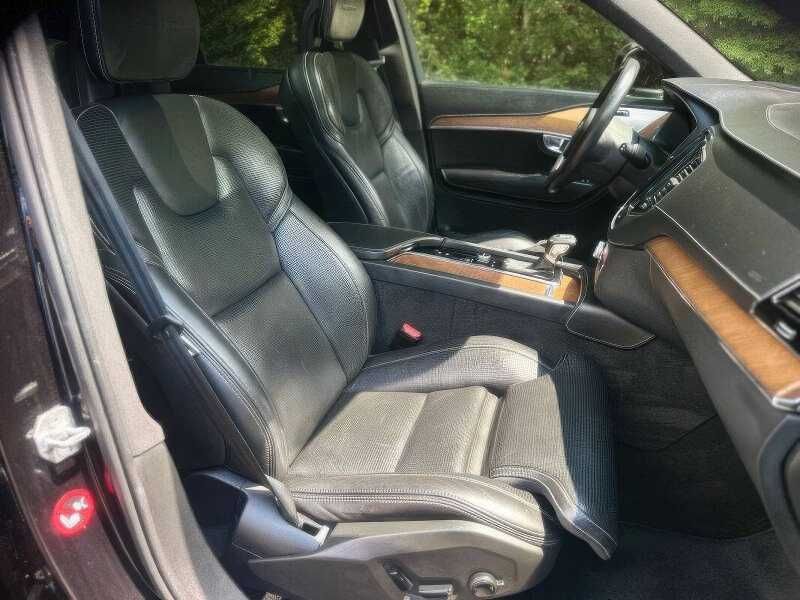 2017 Volvo XC90 T6 Inscription