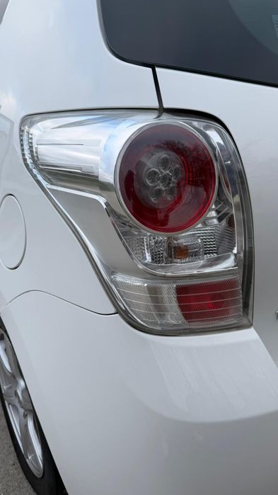 Samochód Toyota Verso