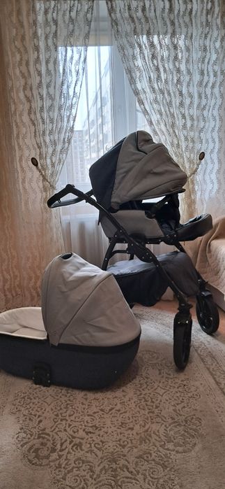 Б/У коляска для  маленьких діток