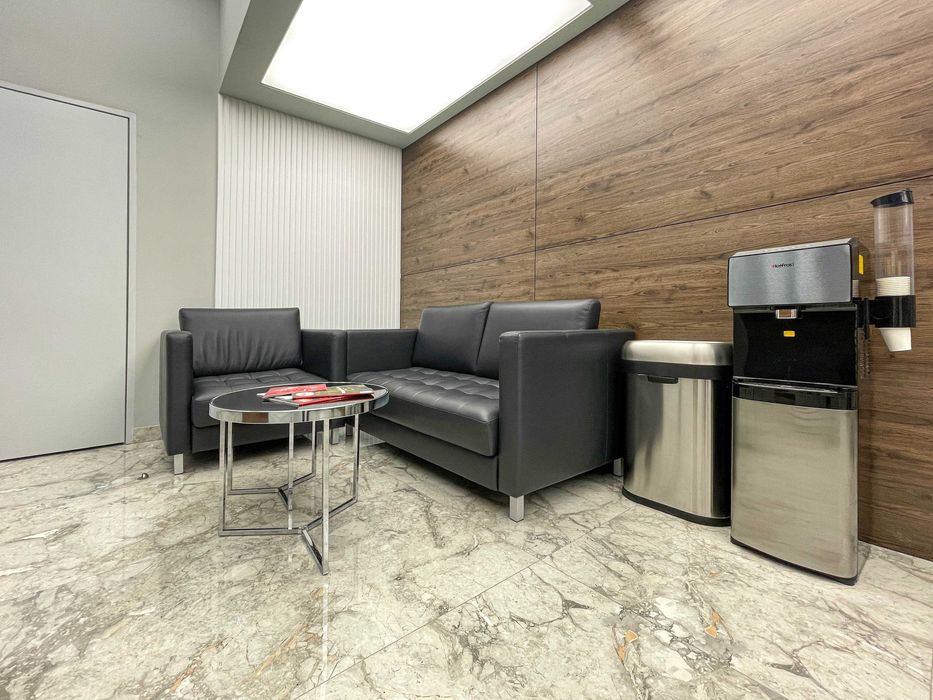 Оренда офісу 367 м2, 10 $/м2, ТРЦ ВІКТОРІЯ ГАРДЕНС