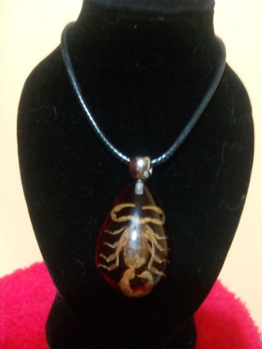 Colares com pedras semi preciosas