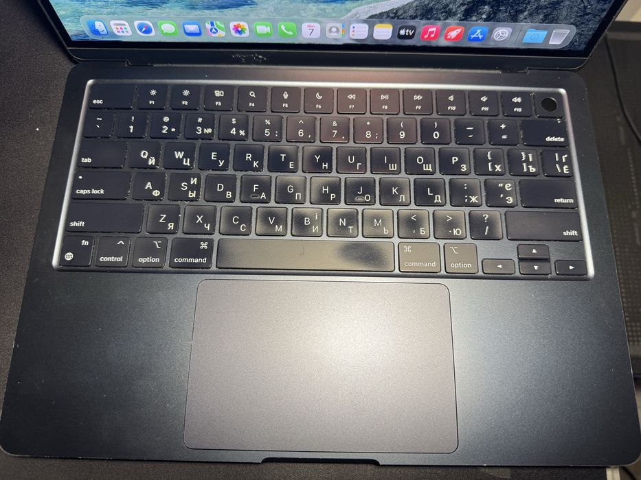 MacBook Air M2 8/256