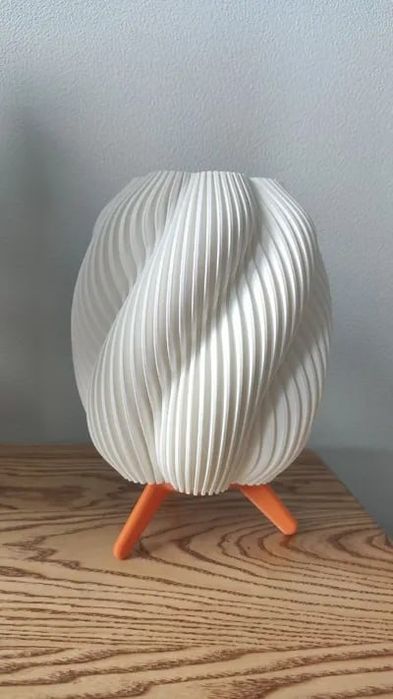 Смугаста спіральна лампа