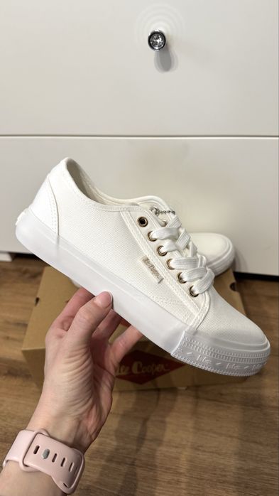 Biale trampki danskie Lee Cooper roz. 39