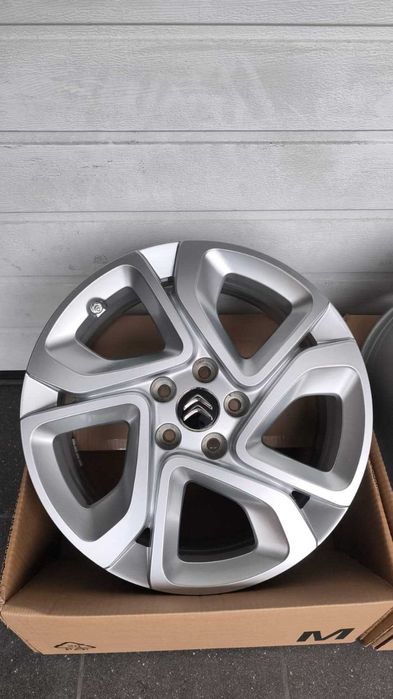Felgi aluminiowe 17" Citroen C5X DS4 C5 Aircross PEUGEOT 5x108(OL772F)