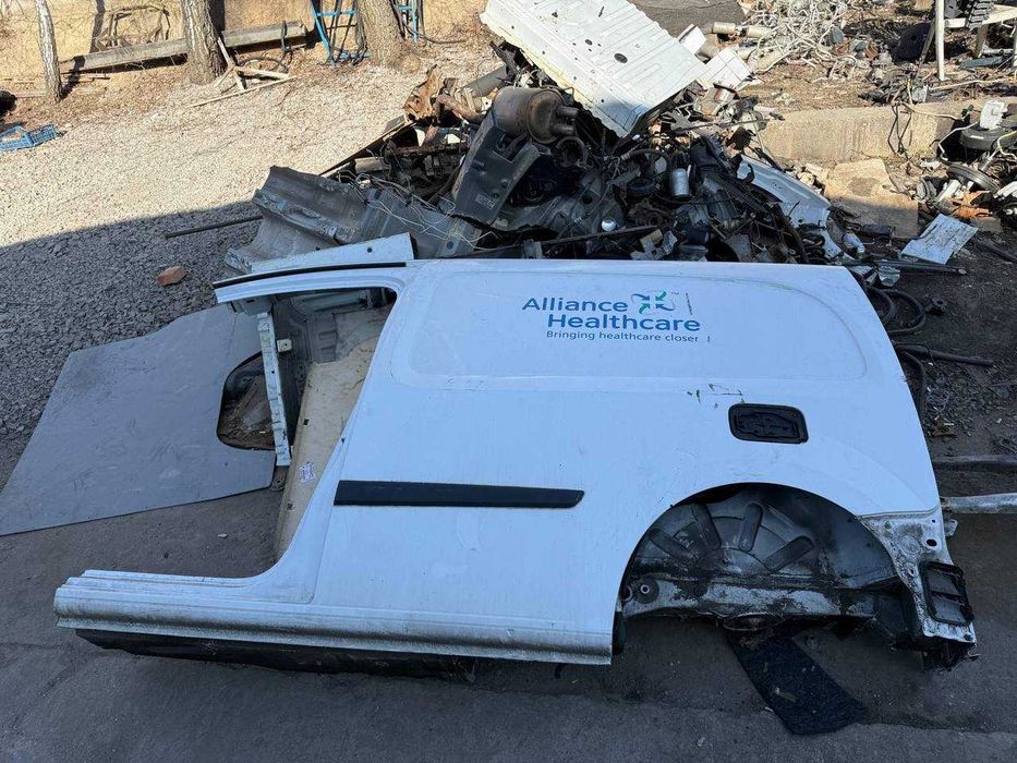 Ліва бочина Рено Кенго Мерседес Сітан Mercedes Citan розбірка